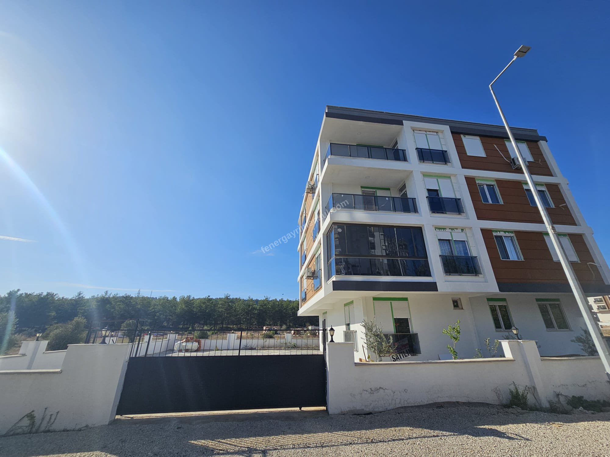 VARSAK KARŞIYAKADA SATILIK 2+1 İSKANLI DAİRE